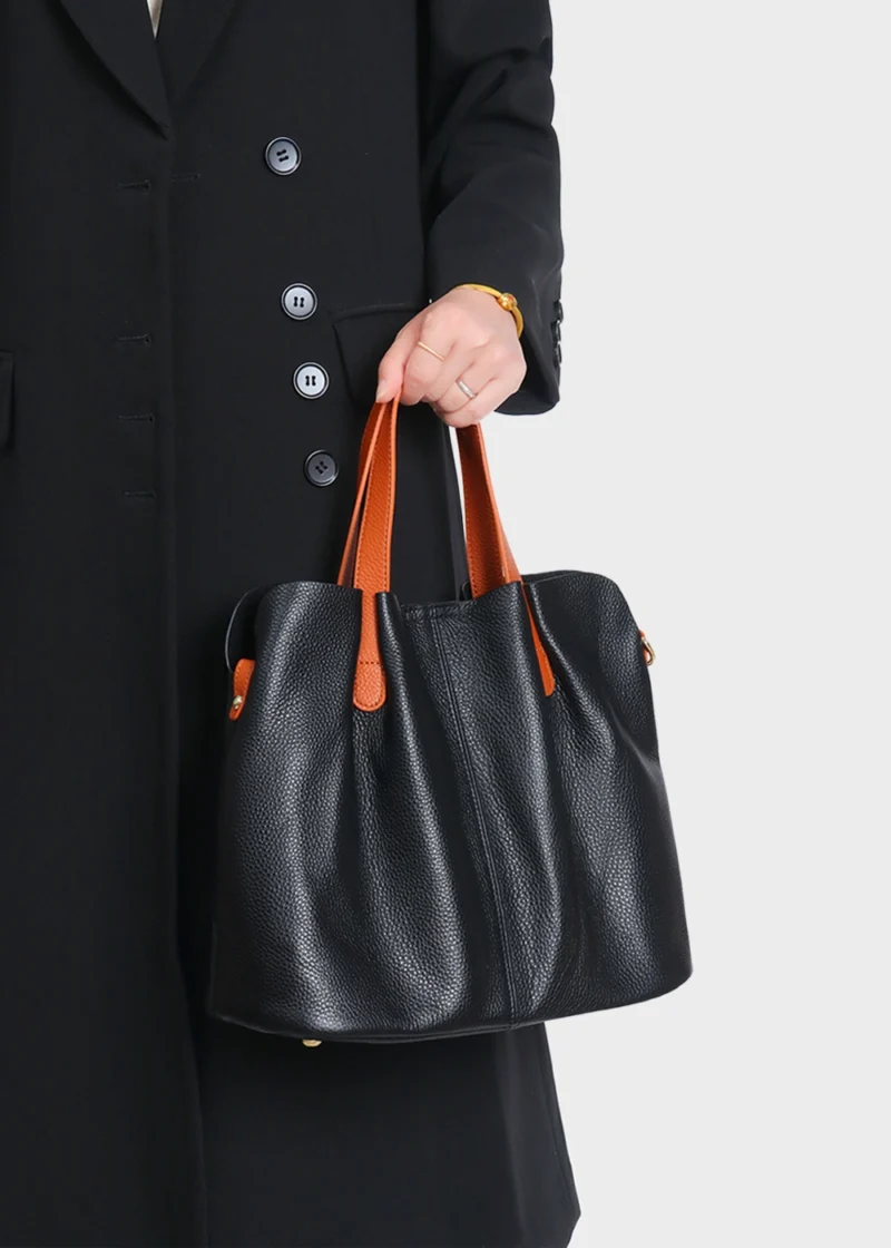 KS-BG-TB-001-BLK-model Black Arden Vale Tote Bag model carrying